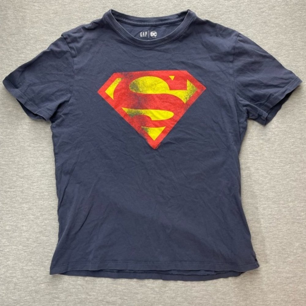 GAP DC Superman Graphic Blue Short Sleeve T-Shirt Size Medium